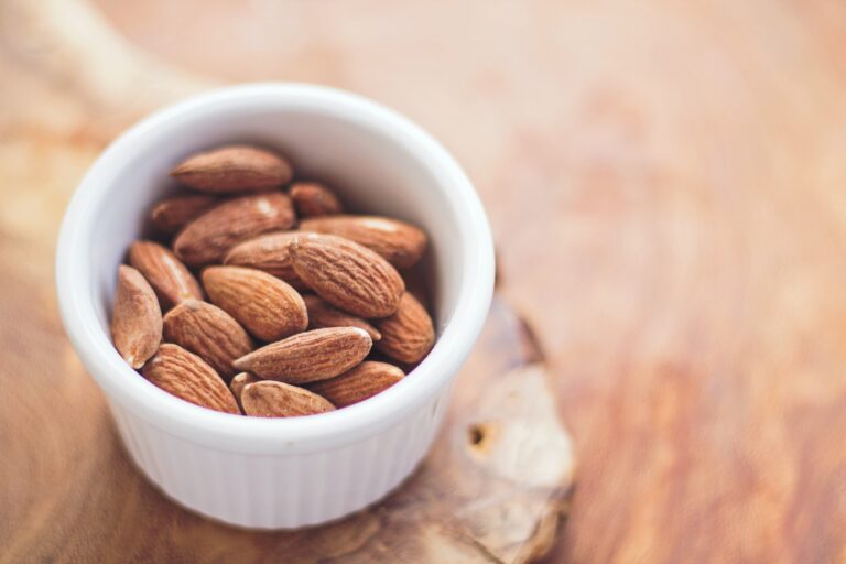 food-shallow-focus-photography-of-almonds-in-white-ceramic-bowl.jpg